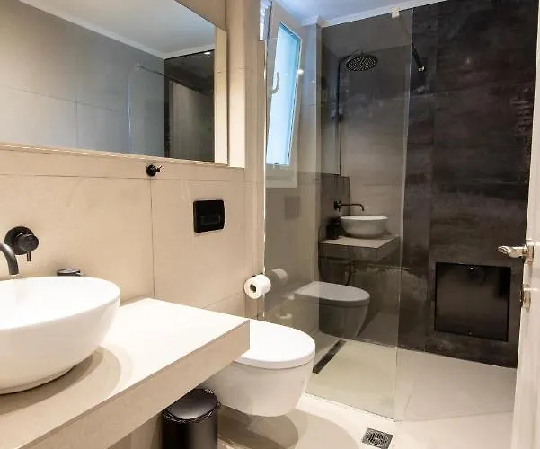 Ennea Suites-storm *